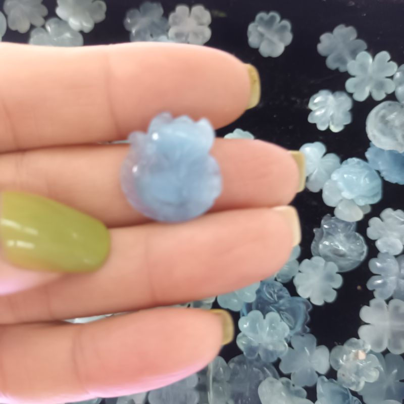 mặt 4 lá xanh dương may mắn hạnh phúc giữ tài lộc cho mệnh mộc thủy