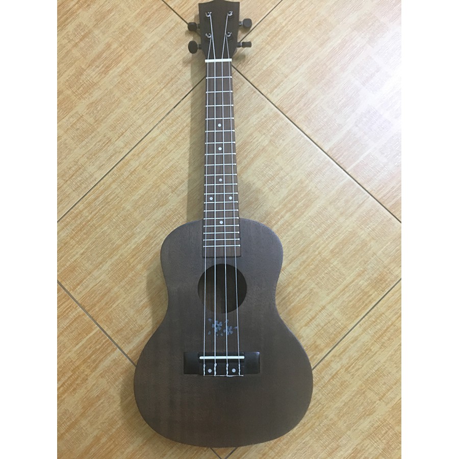 ( MUA 1 TẶNG 4 ) ĐÀN UKULELE CONCERT GỖ MÀU TRÀ MẪU 3 - HÀNG CÓ SẴN