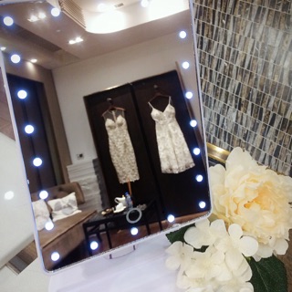 Gương led để bàn 22 bóng
