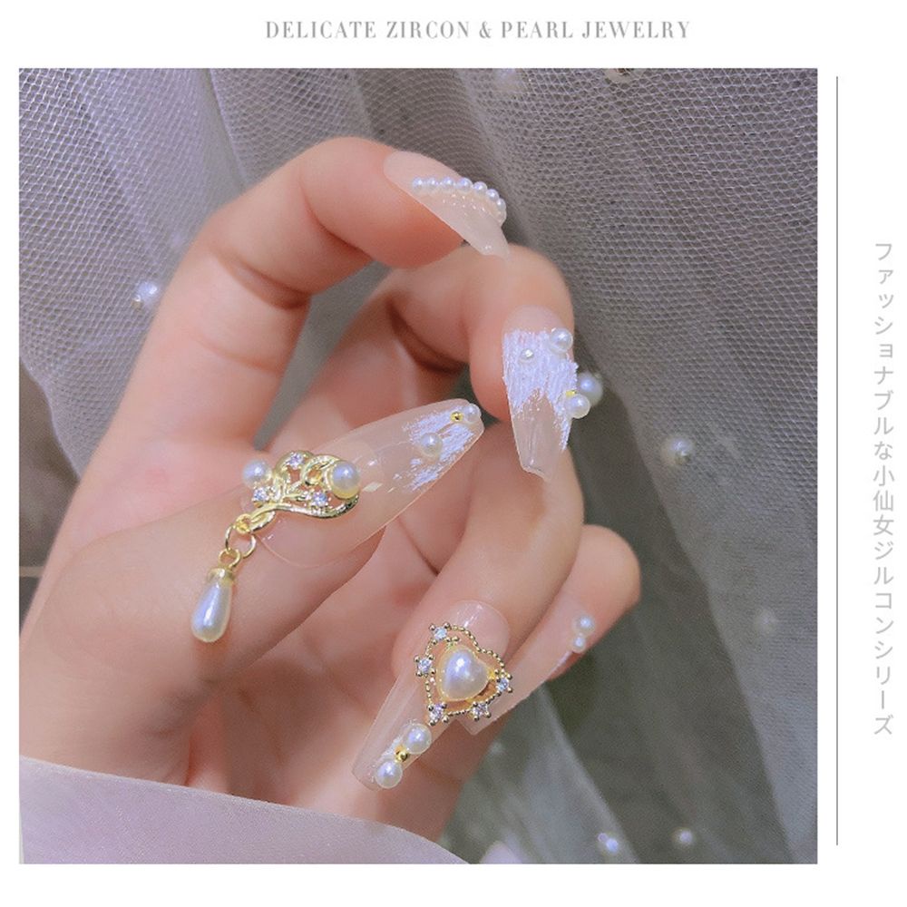 Miếng Dán Trang Trí Móng Tay 3D OKDEALS|Trang Trí Móng Tay Trái Tim|Mặt Dây Chuyền Đính Đá Zircon Mới