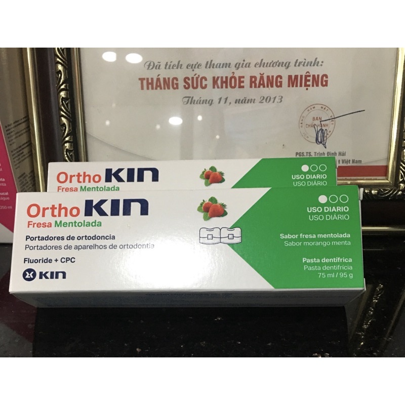 KEM ĐÁNH RĂNG ORTHOKIN DÀNH CHO RĂNG NIỀNG 75ml (Tặng Nước súc miệng Kin B5 ngừa mảng bám chai mini 12ml)