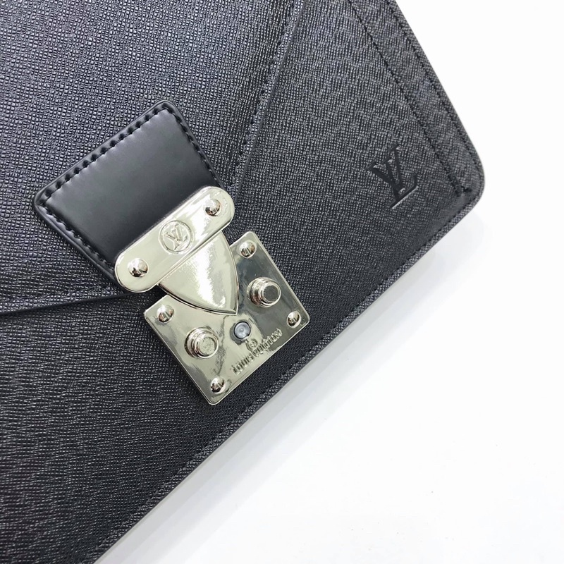 Clutch cầm tay 𝕃𝕍 bì thư da sần fullbox