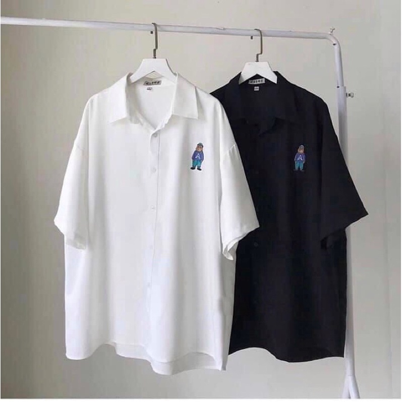 Áo Sơ Mi Thêu Gấu A Unisex 2 Màu Đen Trắng