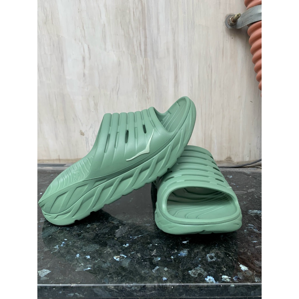 Dép hoka one one nữ