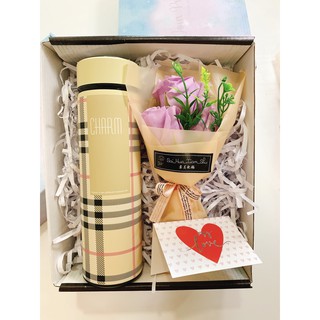 Set quà tặng gồm bình giữ nhiệt và hoa siêu xinh, đầy đủ hộp, túi đựng và thiệp, tặng người yêu, bạn bè, đồng nghiệp
