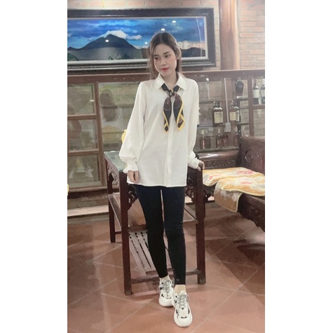 ÁO SƠ MI CỔ ĐỨC TAY BO CHUN AI CŨNG NÊN SẮM