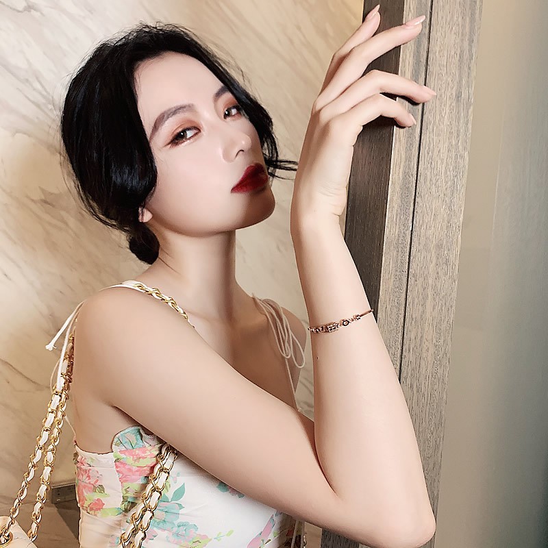 Vòng Đeo Tay Bằng Thép Titan Thiết Kế Đơn Giản Thời Trang Cho Nữ | BigBuy360 - bigbuy360.vn