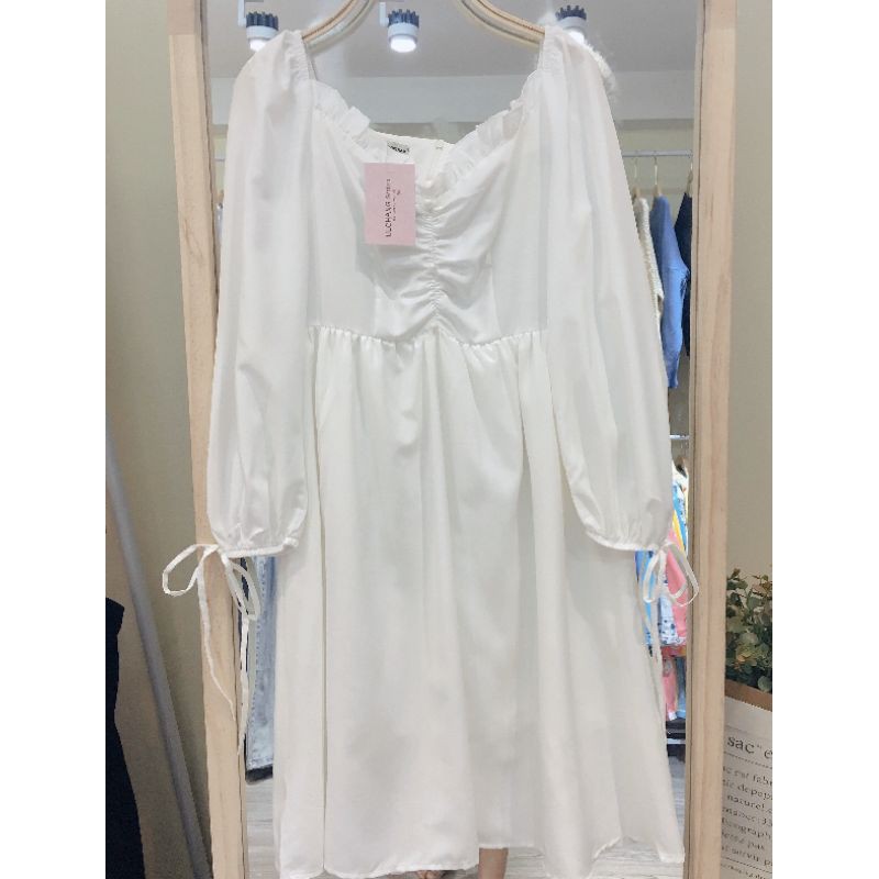 VÁY TRẮNG MIDI DÀI TAY ĐÍNH NGỌC by hanadressofficial