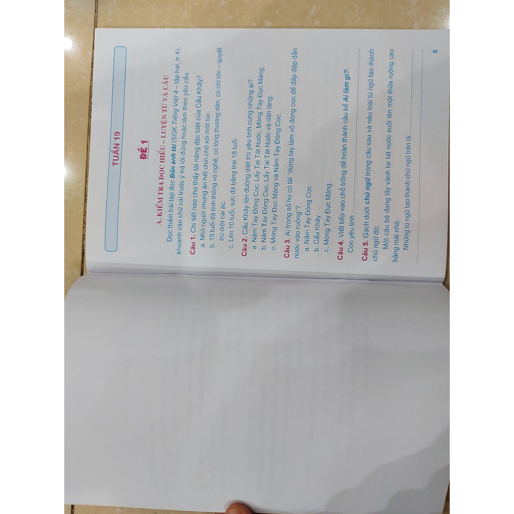 Sách - Tuyển chọn đề ôn luyên và tự kiểm tra tiếng việt lớp 4 tập 2