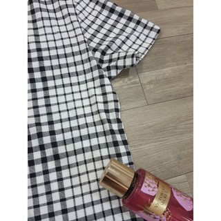 Áo thun vnxk caro trắng đen