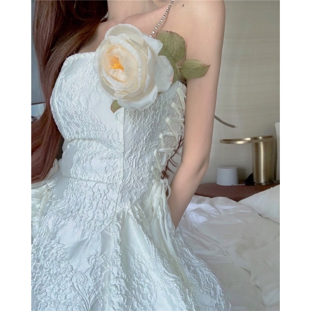 ĐẦM XOÈ HAI DÂY NGỌC CÔNG CHÚA