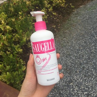 Dung Dịch Vệ Sinh Bé Gái Pháp Saugela 200ML Dùng Cho Bé 3-12 Tuổi
