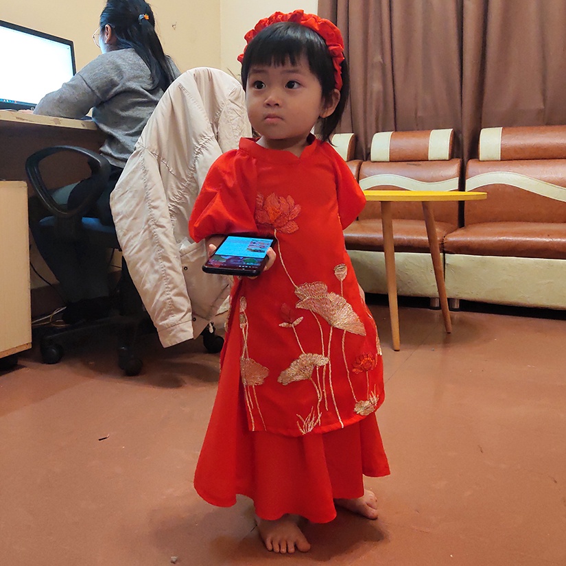 Áo dài cách tân cho bé gái 💥 HÀNG THIẾT KẾ MAY KỸ 💥 áo dài cách tân tay bồng thêu hoa sen cao cấp