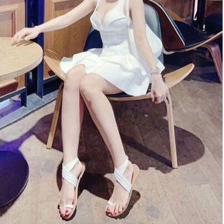 Giày Sandal nữ đế bệt chiến binh xỏ ngón dây mảnh quai chéo hot mùa hè đi biển đi chơi đi học - TB-Go