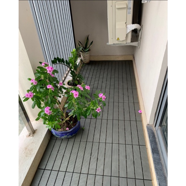 Thảm Nhựa Ghép Lót Sàn Ban Công,Sân Vườn Kích Thước 30cm x 30cm
