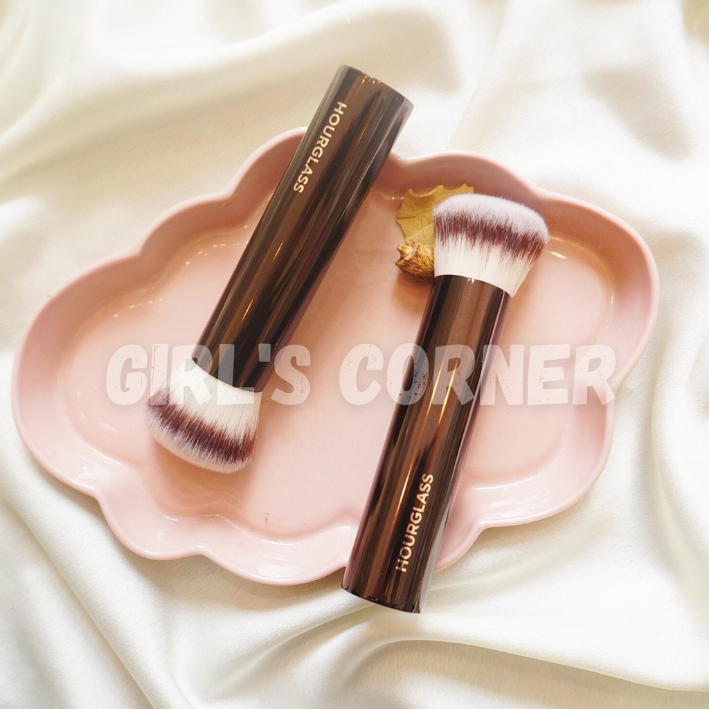 Cọ nền Hourglass Vanish™ Seamless Finish Foundation Brush