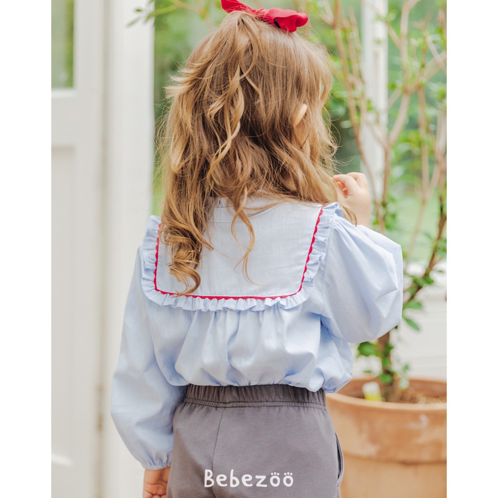 Áo bé gái Hàn Quốc Bebezoo dài tay _ Somi hoa cổ vuông