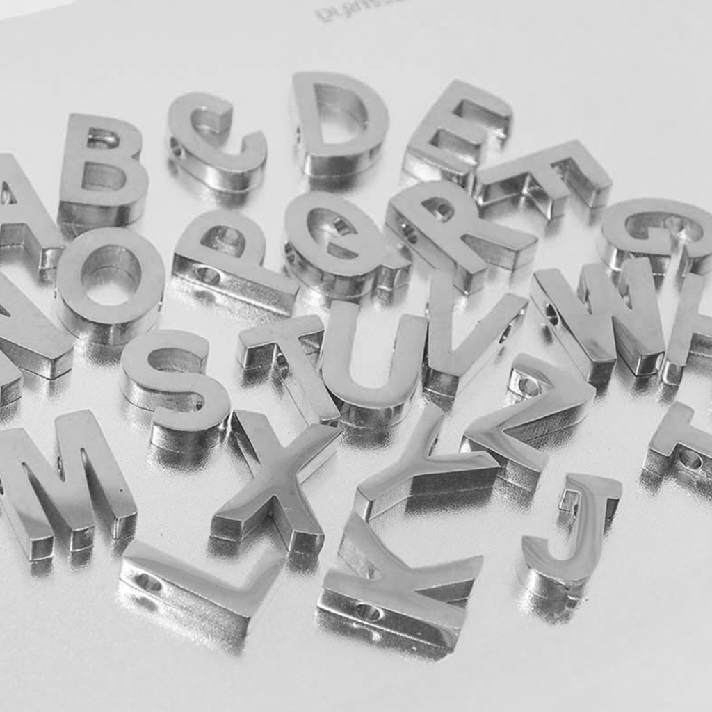 Vòng cổ Hợp Kim Mặt Chữ Cái Thời Trang Cho Nam Nữ