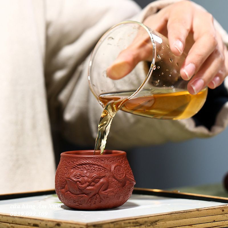 Chén Tử Sa Nghi Hưng Thiềm Thừ Chiêu Tài (Hồng Nê 80 ml)