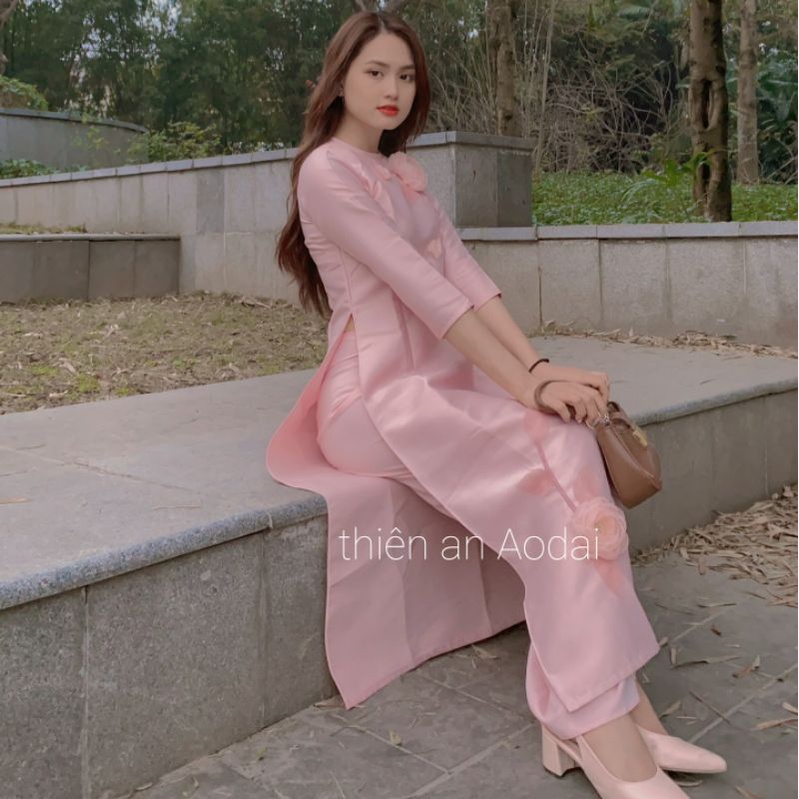 Áo dài cách tân chất tafta cao cấp dáng hiện đại đính  bông thủ công