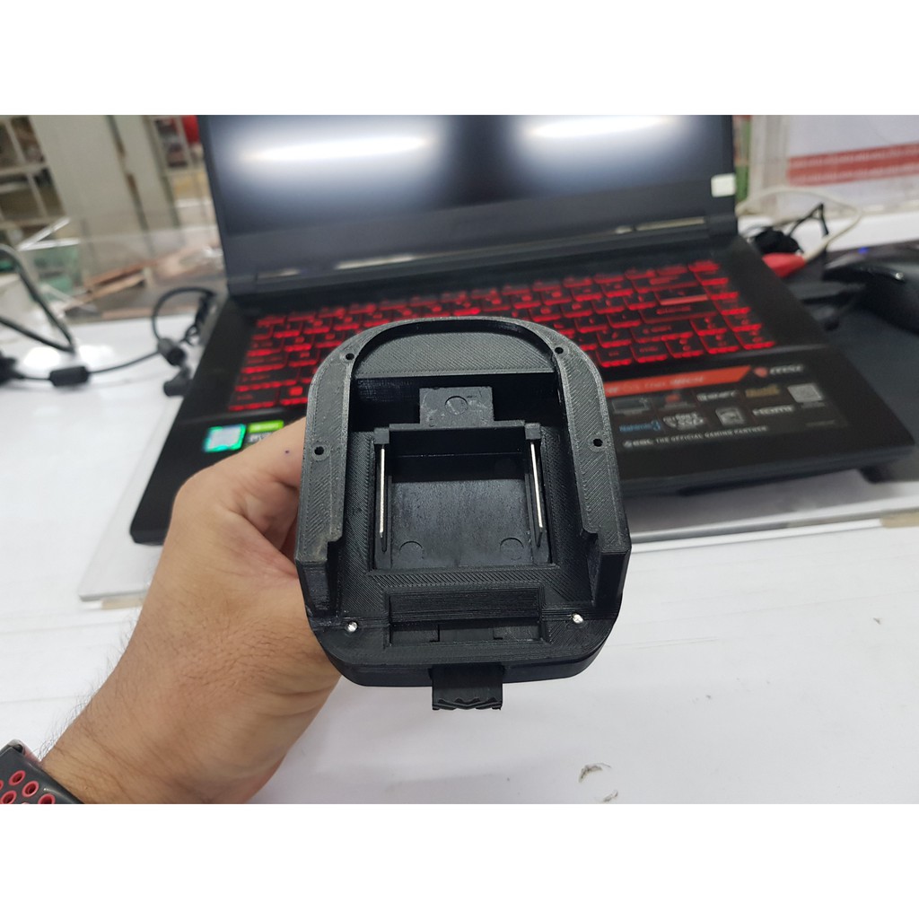 Đế chuyển pin Makita trượt cho máy Hitachi chọt 12v