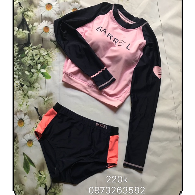 Bikini dài tay croptop 220k, hàng có sẵn, ảnh tự chụp, chất bao đẹp, giá bao thị trường