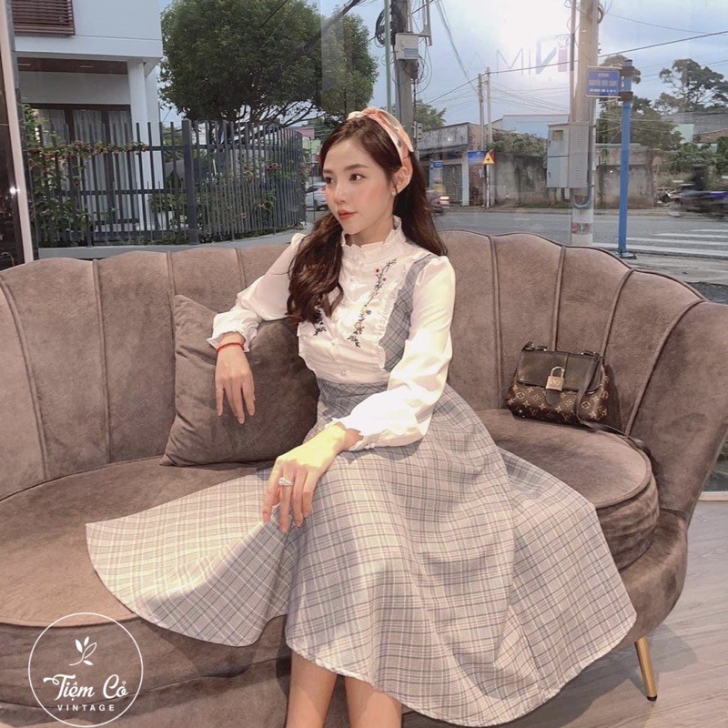 Váy tiểu thư có sẵn