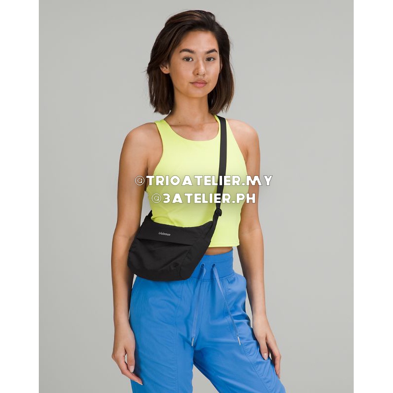 Túi Đeo Chéo Unisex Lululemon Hiện Có 3 Màu