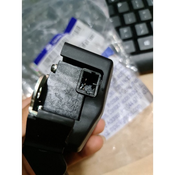 Cơ cấu khóa cốp sau i10 grand 81230B4410 81230B4010