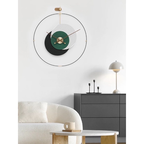 Đồng hồ treo tường Tây Ban Nha trang trí phòng khách phong cách Minimalism