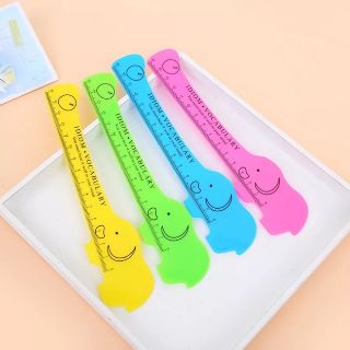 Thước kẻ voi chuột mèo
