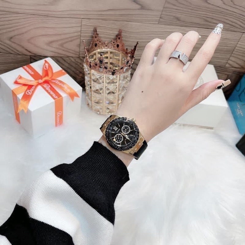 Đồng hồ Nữ Guess đen tuyền