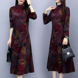 Đầm sườn xám cách tân lót vải nhung dáng dài in họa tiết thời trang dành cho nữ trung niên