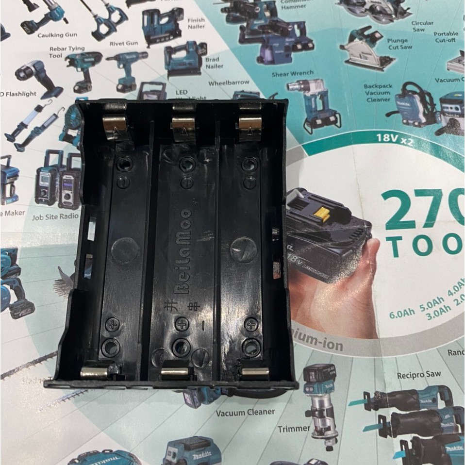 Khay cân bằng gắn 3 cell pin 18650, nhựa ABS đẹp - bền. BN.