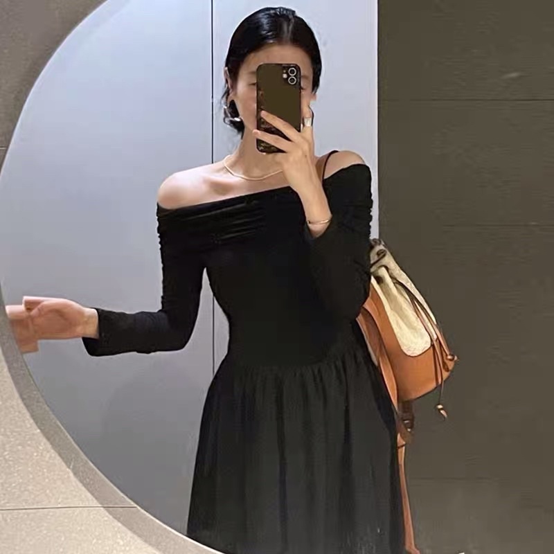Đầm trễ vai cho nữ phối chân xoè dáng dài sang trọng gợi cảm