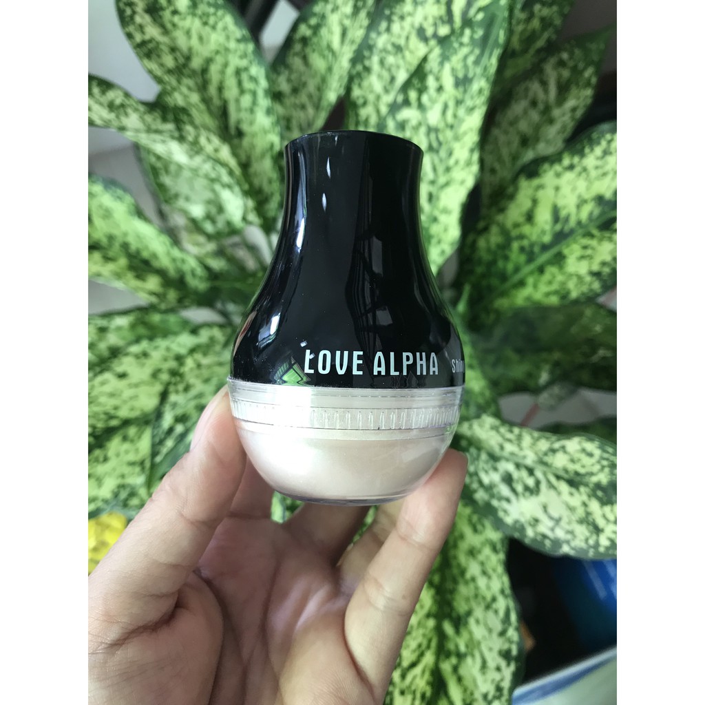Phấn Phủ Bột Kiềm Dầu Có Nhũ Bắt Sáng - Love Alpha (Kèm Bông Phấn) | BigBuy360 - bigbuy360.vn