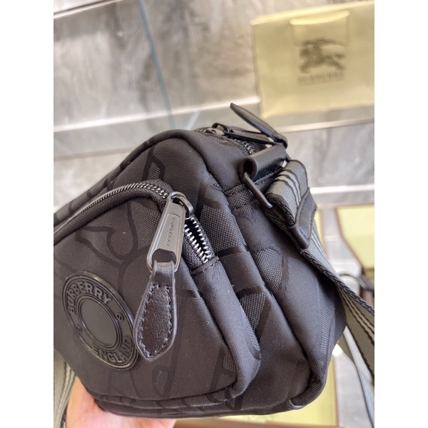 Túi đeo chéo BURRBERRY cao cấp 2021
