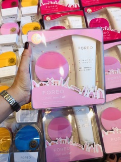 Máy rửa mặt foreo tặng kèm sữa rửa mặt