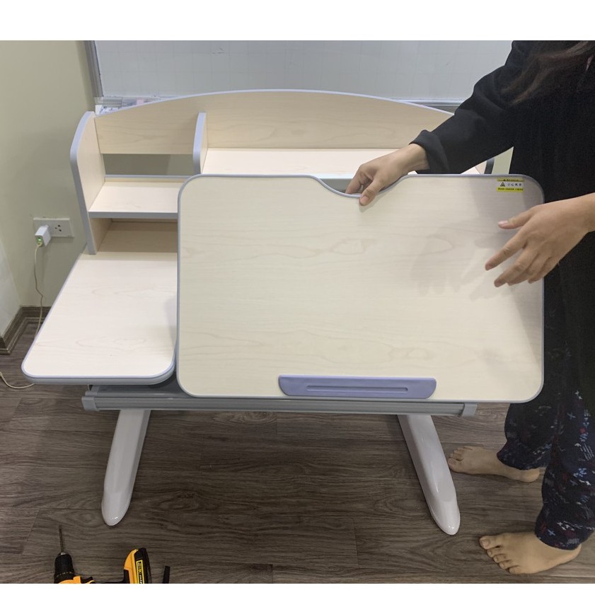 Bàn Học Chống Gù Chống Cận ROYAL1000_Nội Thất Phòng Trẻ Em Cao Cấp_Hàng Xuất Khẩu Châu Âu _MOMOMART | BigBuy360 - bigbuy360.vn