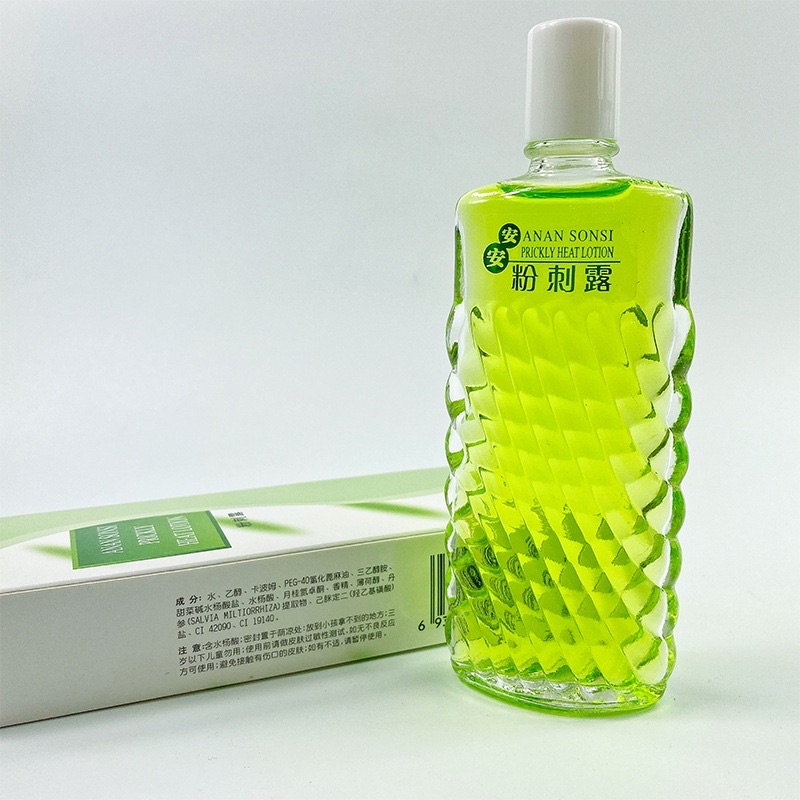 Nước hoa hồng dưỡng ẩm làm thu nhỏ lỗ chân lông