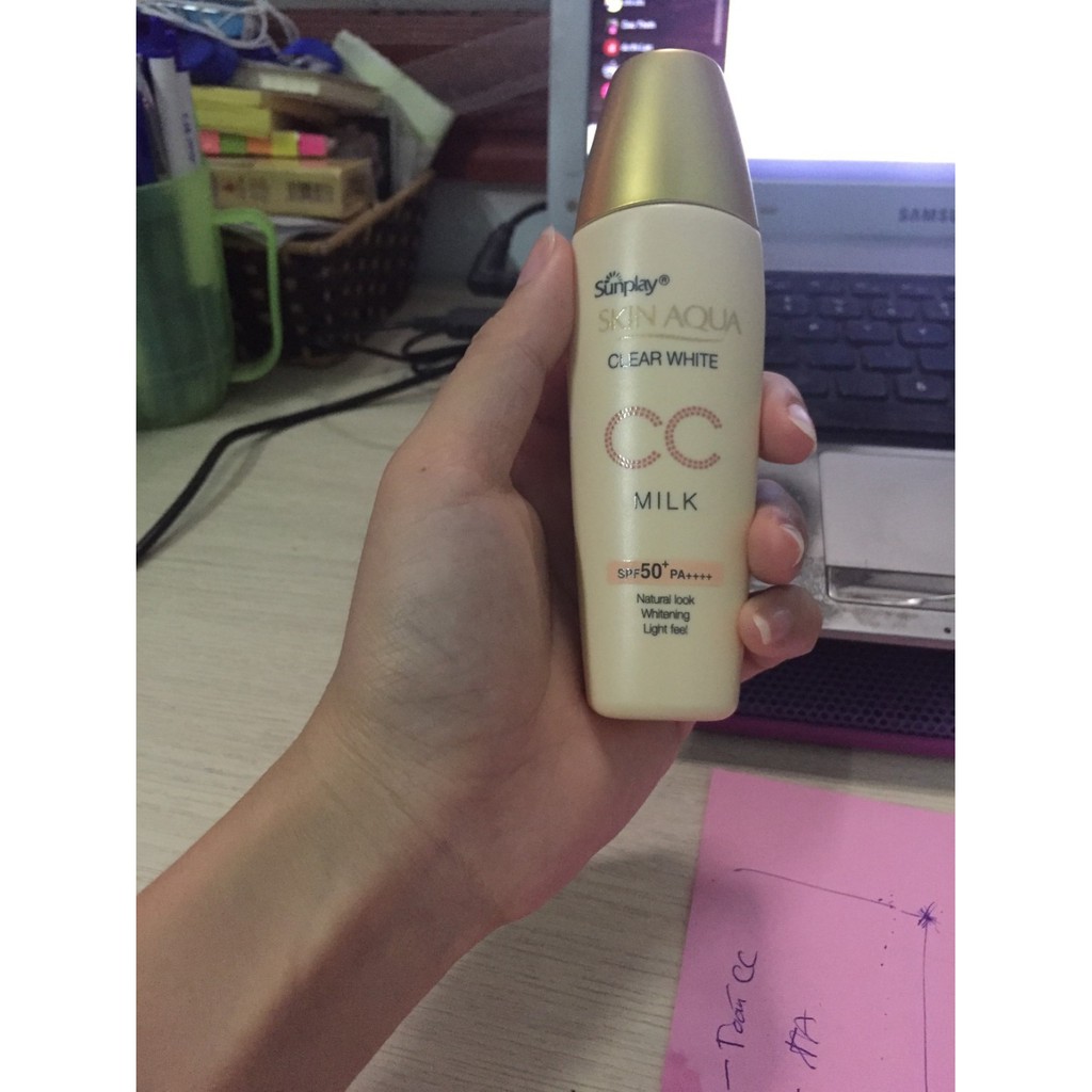 Sunplay Skin Aqua Clear White CC Milk SPF50+, PA++++: Sữa chống nắng tạo nền trắng mịn