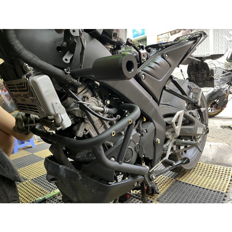 Chống Đổ Khung Cho Xe Yamaha XSR155 /Mt15 /vixion 155