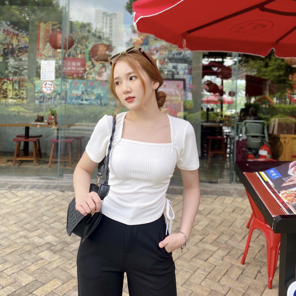 Áo Thun thiết kế DONNA dáng áo ôm croptop hai màu xanh lá và màu trắng