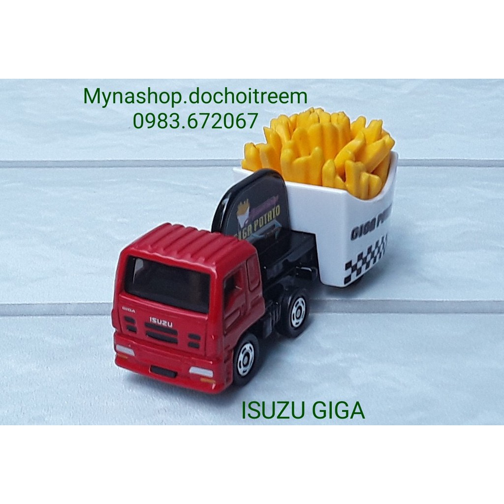 Tomica - Isuzu Giga - xe kèm hộp như hình - tặng hộp nhựa PVC.