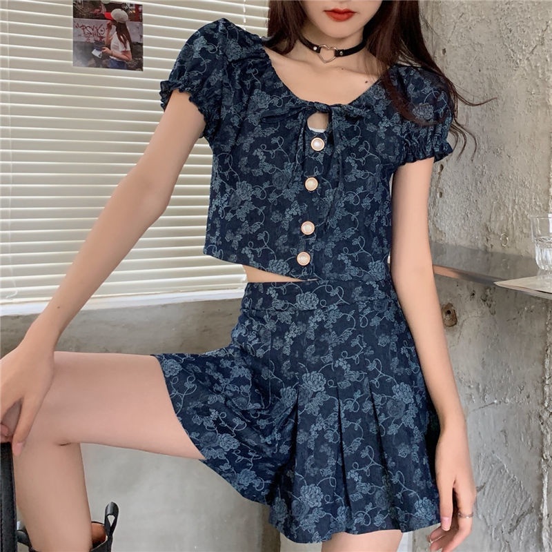 Set Áo Sơ Mi Ngắn Tay Thiết Kế Mới Mùa Hè Kèm Chân Váy Xếp Ly Dành Cho Nữ 2022