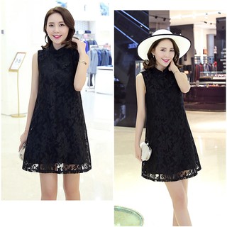 Đầm suông ren đen nút tàu