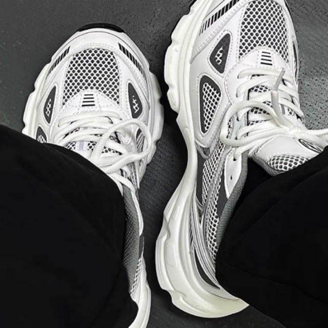 Giày Thể Thao Dành Cho Nam và Nữ