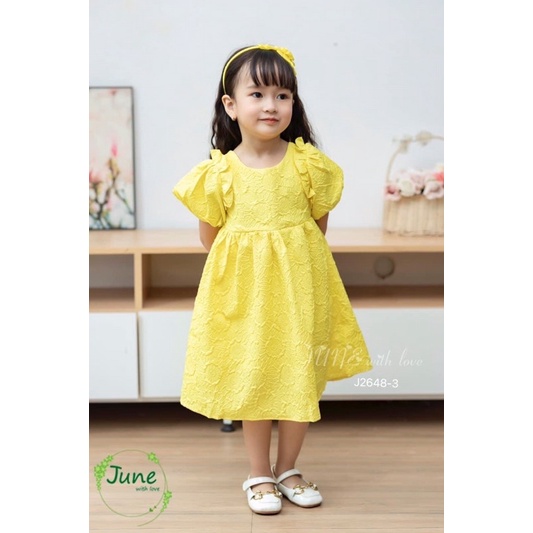 Đầm gấm vàng hoa nổi bé gái 1-10Y