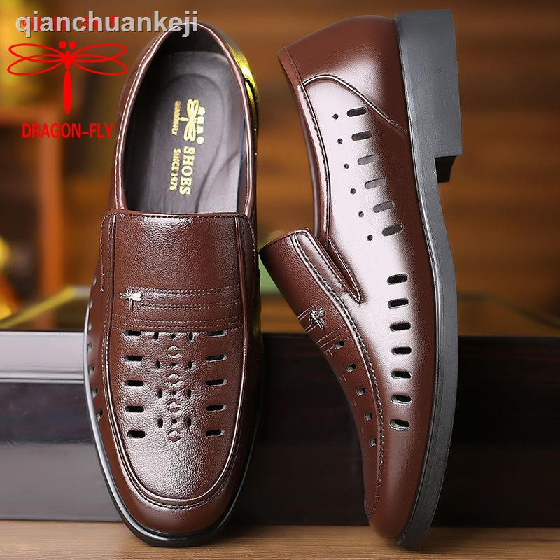 Giày Sandal Đục Lỗ Thoáng Khí Thời Trang Cho Đàn Ông Trung Niên