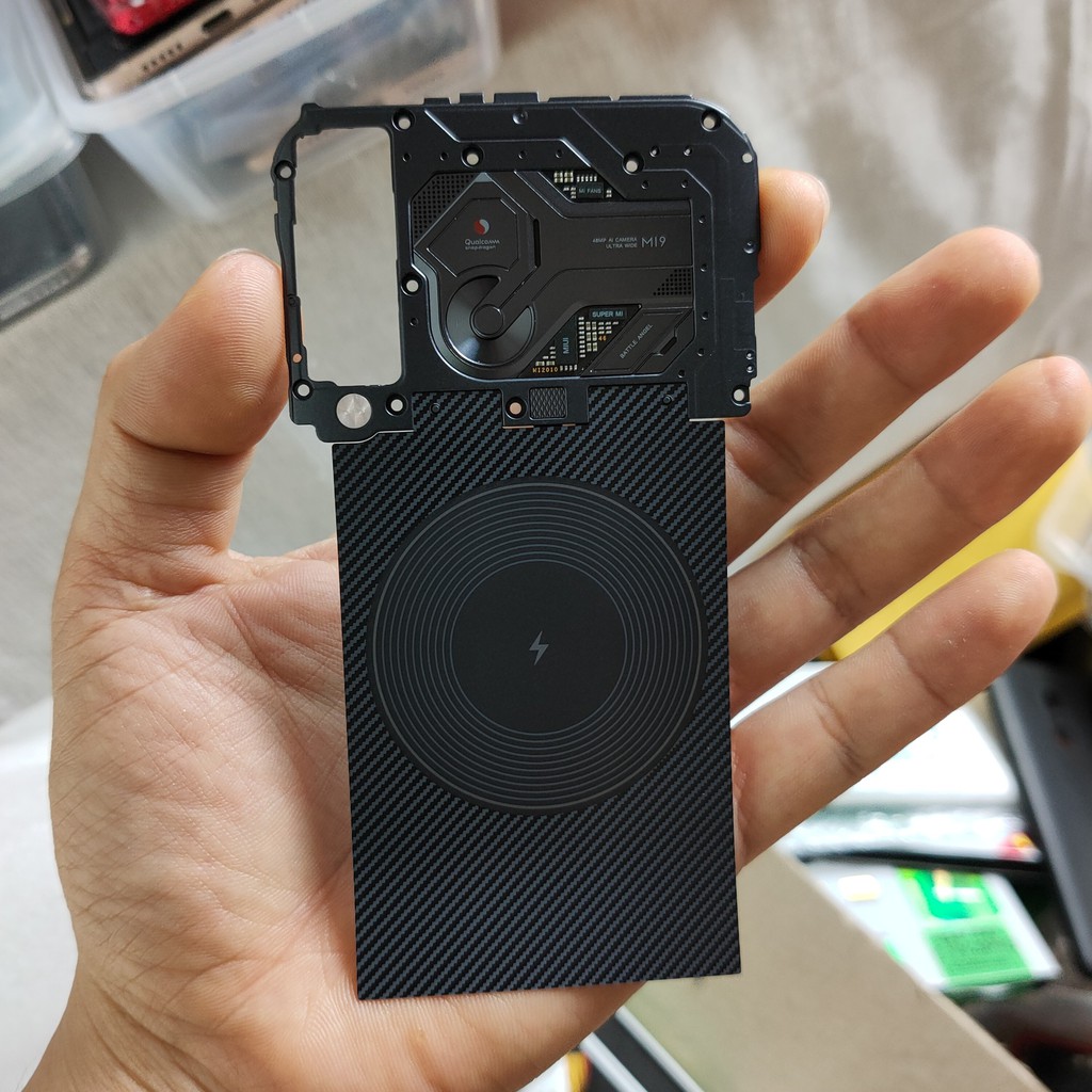 Nắp lưng Xiaomi Mi 9 hiệu ứng siêu đẹp